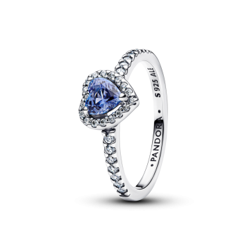 Anillo Corazón en Relieve...